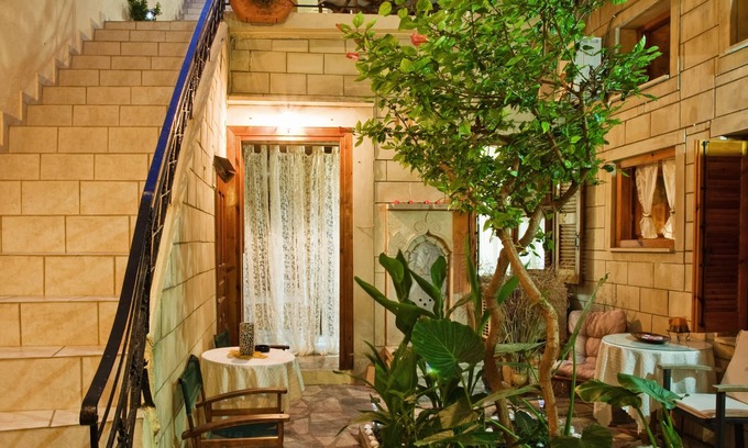 Old Town Rethymnon Apartment | Cozy Studio by Barbara Studios: Oceanfront & Near Venetian Port