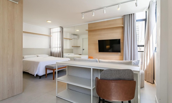 Centro Apartment | Cozy Studio with Kitchen & Breakfast - Pet Friendly Stay