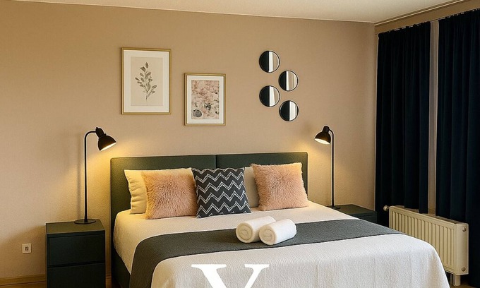 Jakobshof Apartment | Inviting Apartment with Balcony and Pool Access