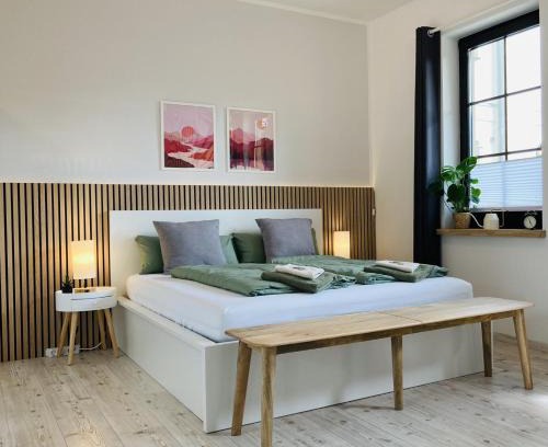 Lubben Apartment | Modern Studio in Central Location with Free Wi-Fi & Parking