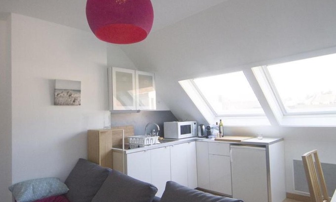 Historic Center Apartment | Child-Friendly StudioLille - Alexandre with 9.3/10 Rating