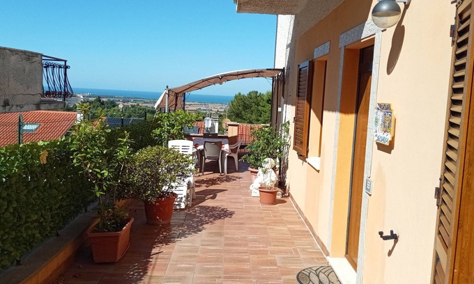 Loreto Apartment | Family-Friendly Studios with Ocean View and Pool Access