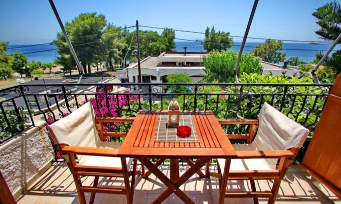 Elios Apartment | Oceanfront Studios and Apartments Meri - Rated 9.1/10