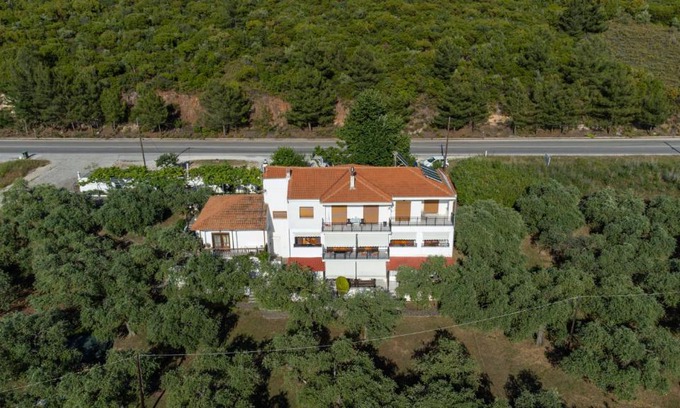 Skala Rachoniou Apartment | Oceanfront Studios Elena: Rated 9.1, Perfect for Families