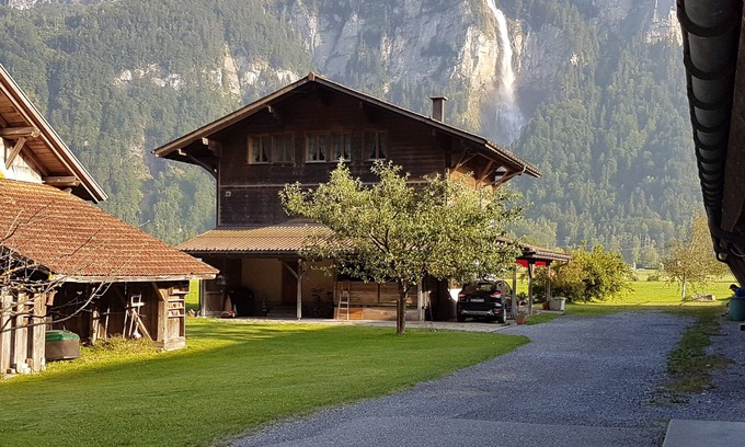 Tschingel Apartment | Studiowohnung mit Aussicht auf Wasserfall