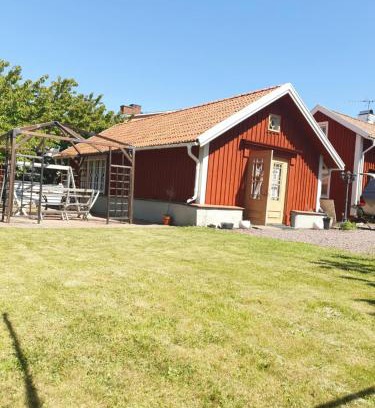 Granna House | Pet-Friendly Stuga Ateljé Sjögatan: Comfort for Families