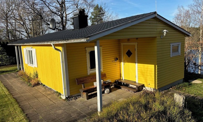 Torup House | Stuga in southern Sweden directly on the lake