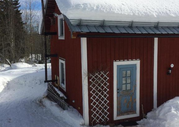 Malung Ski Chalet | Pet-Friendly Retreat at Stuga Petruslogen - Rated 9.3/10