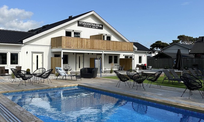 Halmstad Apartment | Stugcentralen: Family-Friendly Oceanfront Retreat with Pool