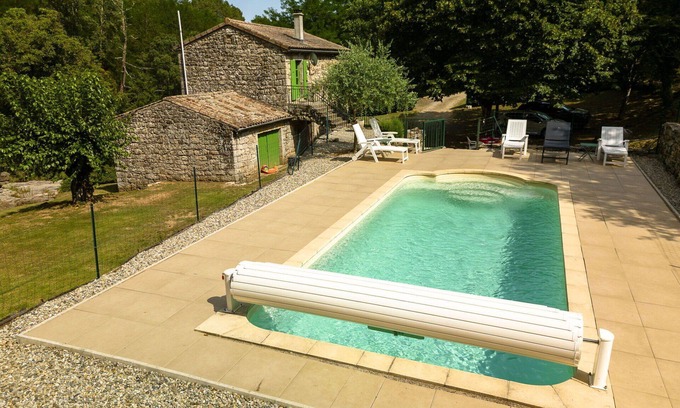 Saint-Genest-de-Bauzon House | Private Villa for 5 with Pool, WiFi and Family-Friendly Amenities