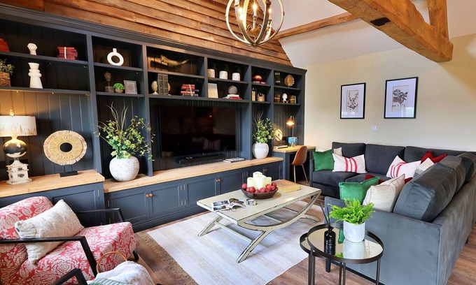 Walton House | Stunning villa for 8 people with WIFI, terrace and pets allowed