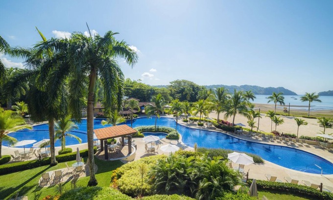 Herradura Condo | Elegant Oceanfront Condo at Los Suenos Beach Resort