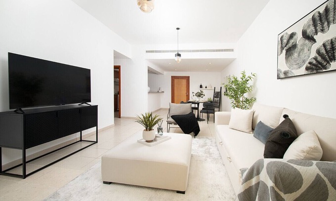 The Greens Apartment | Stunning 1 Bed in Al Dhafra 2 The Greens