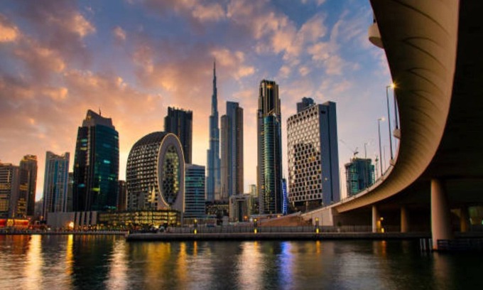 Trade Center Apartment | Modern 1 Bedroom with Infinity Pool Near DWTC