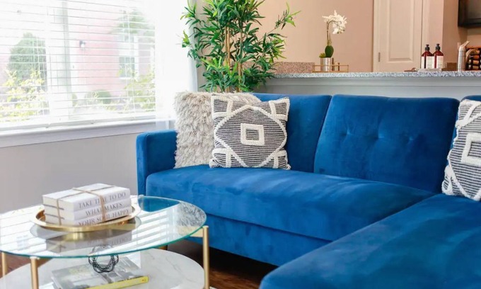 Norfolk Apartment | Modern 2 BDRM Apartment with Pool in Norfolk's Heart