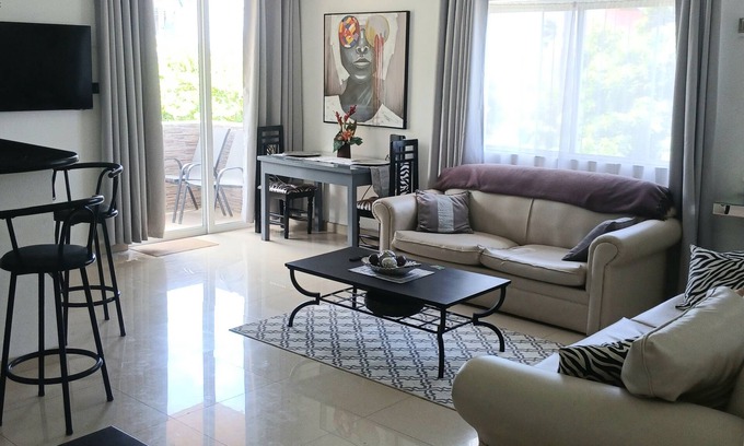 Ocho Rios Apartment | Beachfront 2-Bed Apartment with Spa & Pool - Rated 9.6