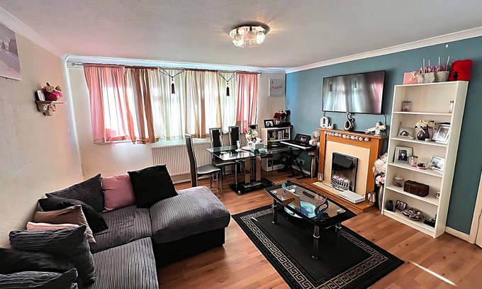 Cribbs Causeway Apartment | Stunning 2-Bed Apartment in Bristol