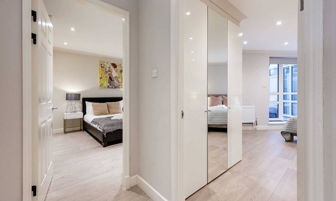 Maida Vale Apartment | Discover 2-Bedroom Comfort at Sweetstay - Family Friendly