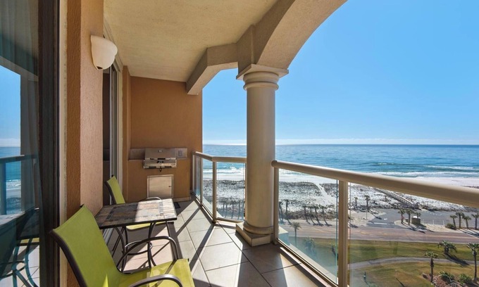 Pensacola Beach Condo | Stunning 2-bedroom condo in amazing Pensacola Beach with gorgeous Gulf views