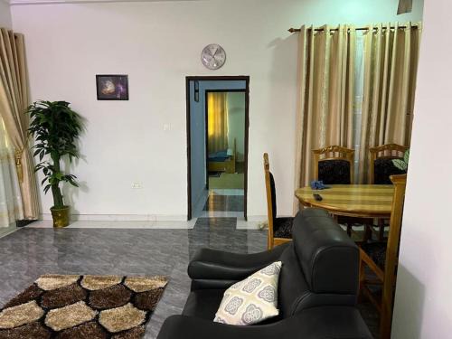 Kumasi Apartment | Budget-Friendly 2 Bedroom Retreat for Families