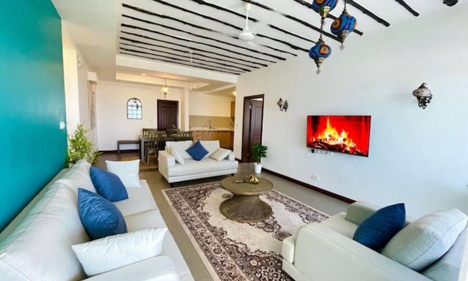 Mtwapa Apartment | Oceanfront 2 Bedroom Apartment with Pool in Mombasa