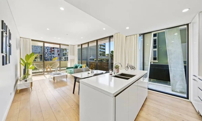 Waterloo Apartment | Family-Friendly 2 Bedroom Apartment in Zetland
