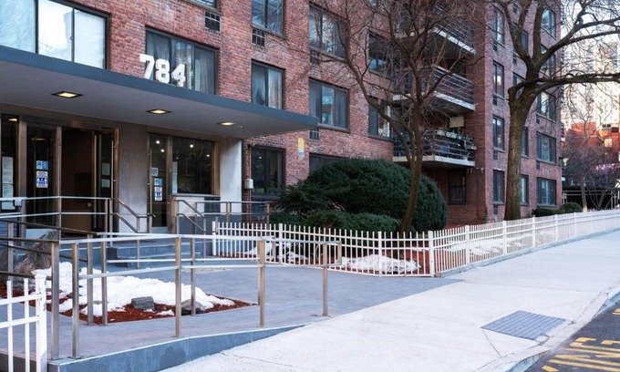 Manhattan Valley Apartment | Inviting 2 BR Getaway in NYC with Private Balcony