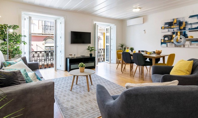 Encarnacao Apartment | Charming 2-Bedroom Apartment in Chiado - Rated 9.6/10