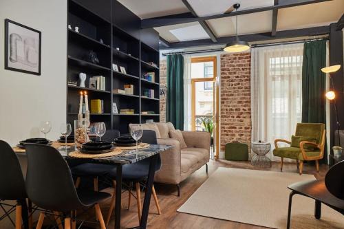 Asmali Mescit Apartment | Stunning 2BR 1 Min Metro&Galata