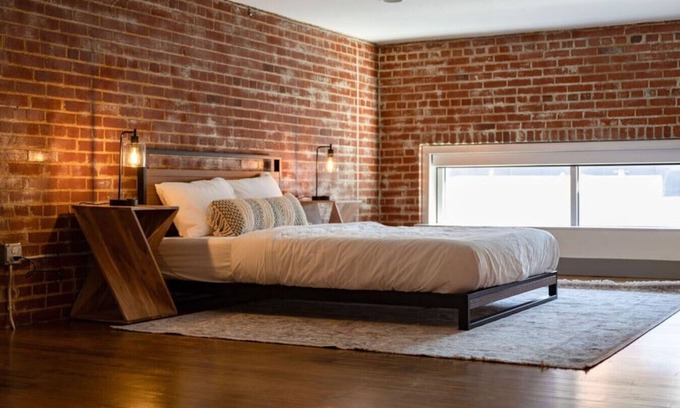 Roanoke Apartment | Stylish Downtown Apartment with Modern Design & Great Amenities