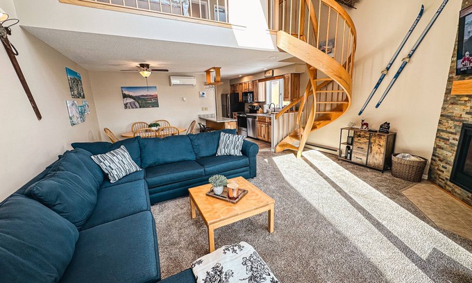 Bartlett Condo | Serene 2BR Nordic Village with Breathtaking Mountain Views