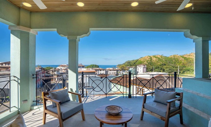 Las Catalinas House | Stunning 3-BD Beachside Home with Small Pool