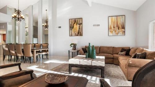 Villa La Playa House | Elegant 3-Bedroom Retreat with Pool in Prime Location