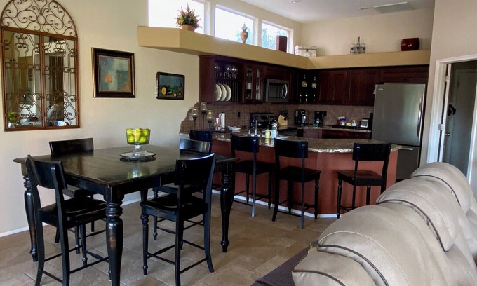 Island at Ocotillo House | Stunning 3 bed/2.5 bath Overlooking Ocotillo Golf Course w/Heated pool & Hottub