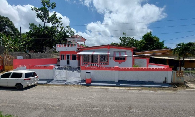 Moore Town House | Stunning 3 Bedrooms House in Port Morant St Thomas