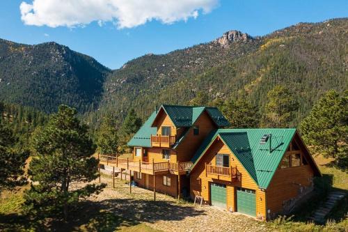 Cascade House | Unforgettable 360° Views - Ideal for Outdoor Enthusiasts!