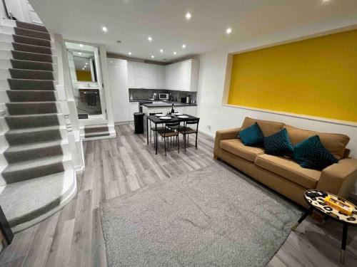 Ferndale Apartment | Family-Friendly 3BR Maisonette in Vibrant Brixton