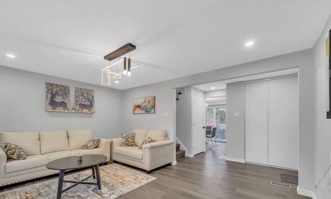 Kitchener House | Spacious 4-Bedroom Haven with Spa & Breakfast Included