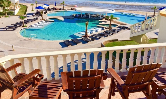 Sandy Beach Villa | Beachfront 4 Bedroom Villa with Pool & Hot Tub at Las Palmas