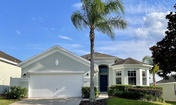 Haines City Villa | Exceptional 4BR Villa with Private Pool & Ocean Views