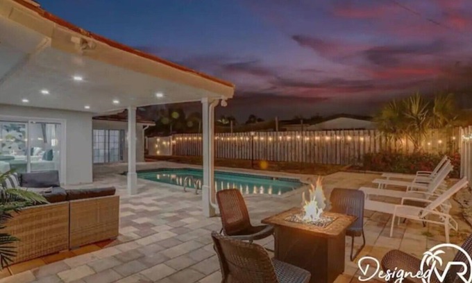 The Cove Villa | Relaxing 4BR Retreat with Pool & Jacuzzi Near the Beach