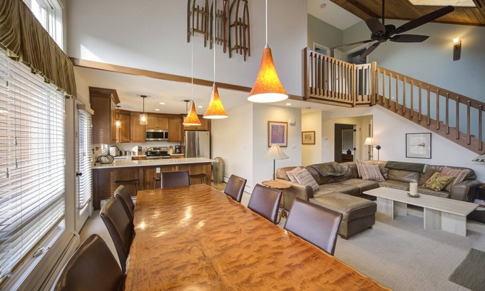 Bretton Woods Condo | Renovated 5-Bedroom Condo with Pool & Spa Amenities