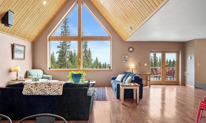 Fairbanks House | Exceptional 5-Bedroom Home at Fox Den with Stunning Views