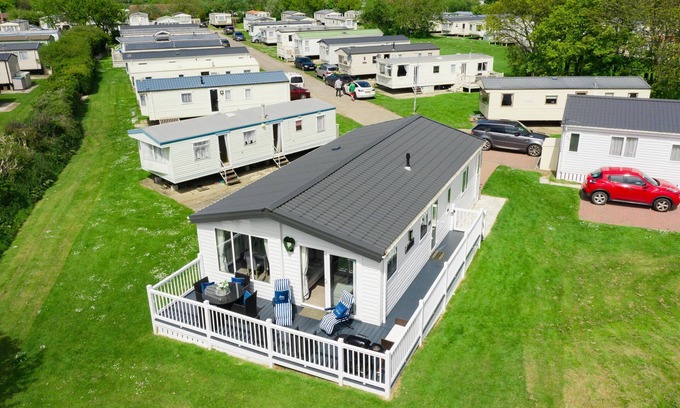 Mappleton House | Oceanfront Lodge Retreat at Skipsea Sands, Rated 9.4/10