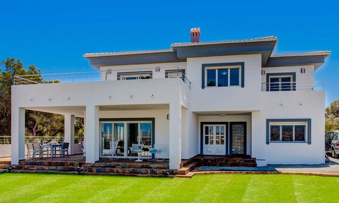 Tarraula Villa | Modern 7-Bedroom Villa with Private Pool & Game Room