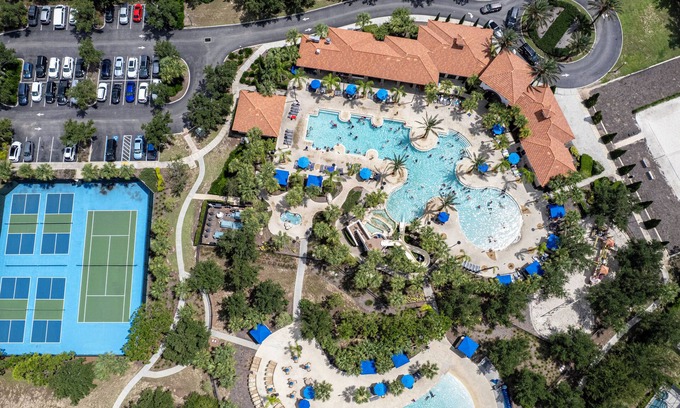 Loughman House | Stunning 7 br Solterra's pool JEWEL! The Resort is your Backyard!