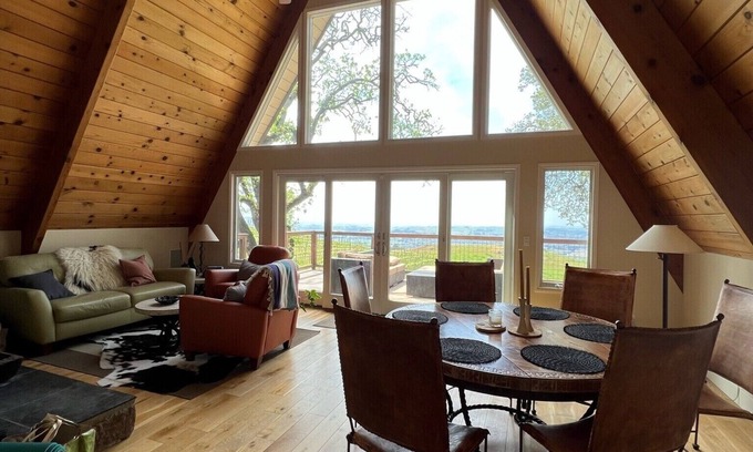 Penngrove House | Exclusive A-frame Retreat on Private Vineyard with Spa
