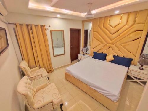 E-11 Sector Apartment | Peaceful 1BHK Retreat with Free Parking and WiFi Access