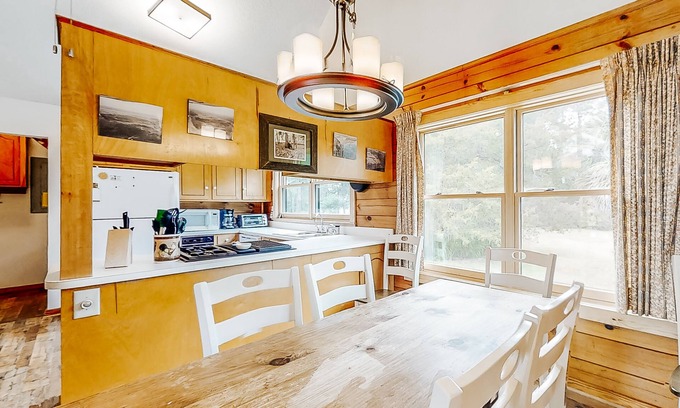 Ridgeland Cabin | Serene Riverfront Retreat with Private Dock & Ocean Views