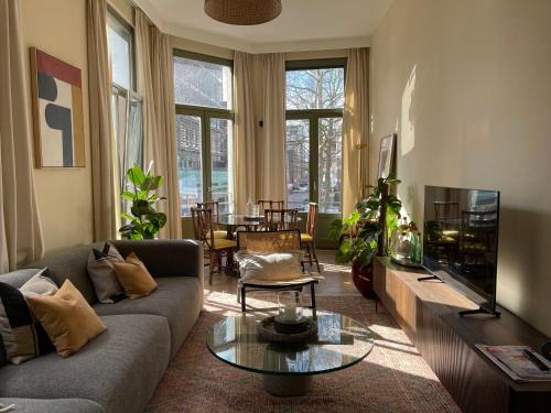 De Kaaien Apartment | Elegant Apartment by MAS: Eco-Friendly & Family Friendly